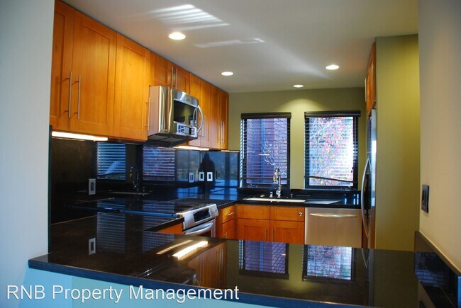Building Photo - 1 br, 1 bath House - 555 Headlands Court