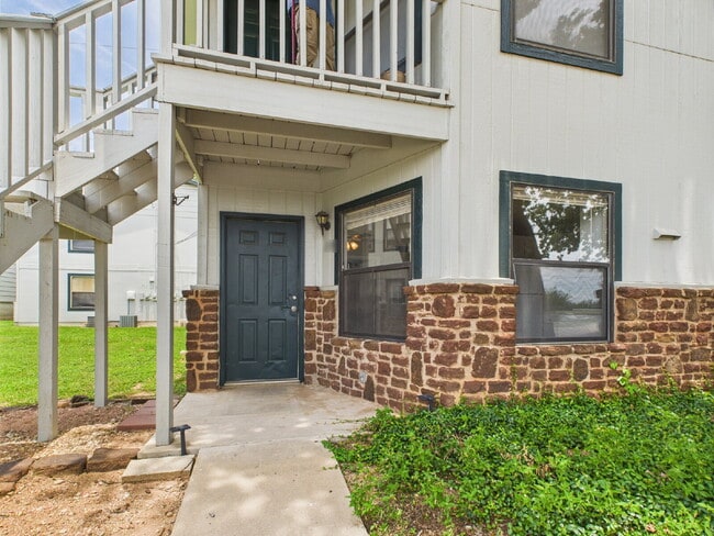 Building Photo - Charming 1-Bedroom Retreat on Friendship L...