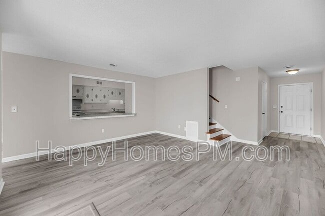 Building Photo - 51 Meander Row