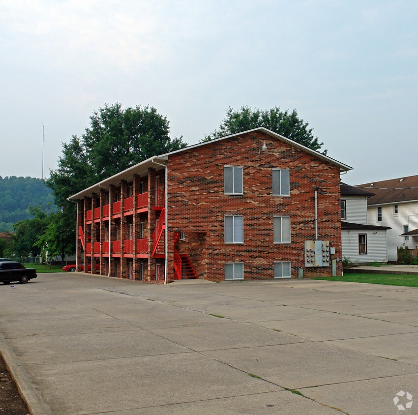 Building Photo - H & L Bunn Apartments