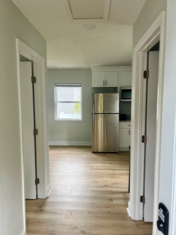 Foto del edificio - 1042 Paxson Ave