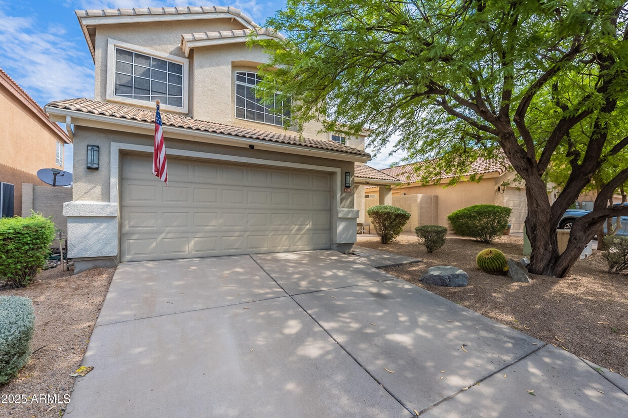 Primary Photo - 4274 E Creosote Dr