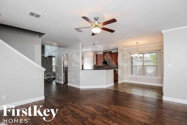 Building Photo - 5701 Fountain Flat Dr