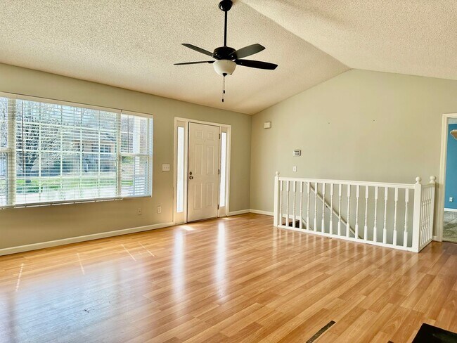 Foto del edificio - Dallas Rental-Ready for Immediate Occupancy!!