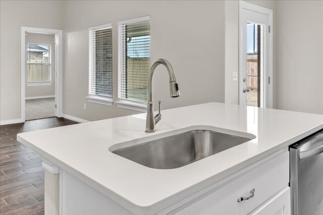 Photo - Adorable Brand New NE Edmond House