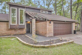 Building Photo - 1907 Old Field Pl