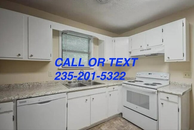 Foto del edificio - 103 Fairbluff Rd