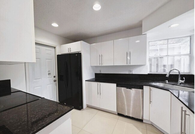 Foto del edificio - 533 NW 47th Ave
