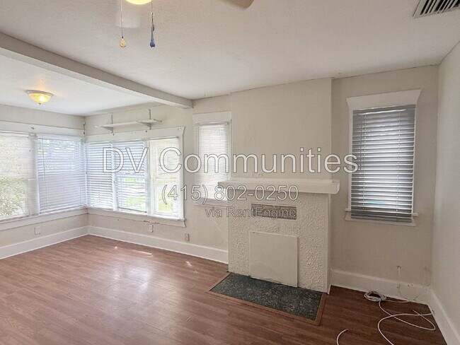 Foto del edificio - 2035 14th St S