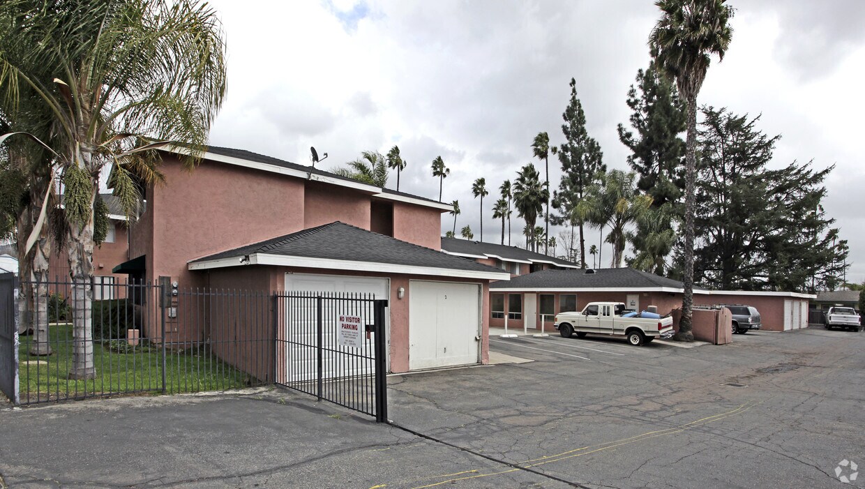 Foto principal - Washington Avenue Apartments