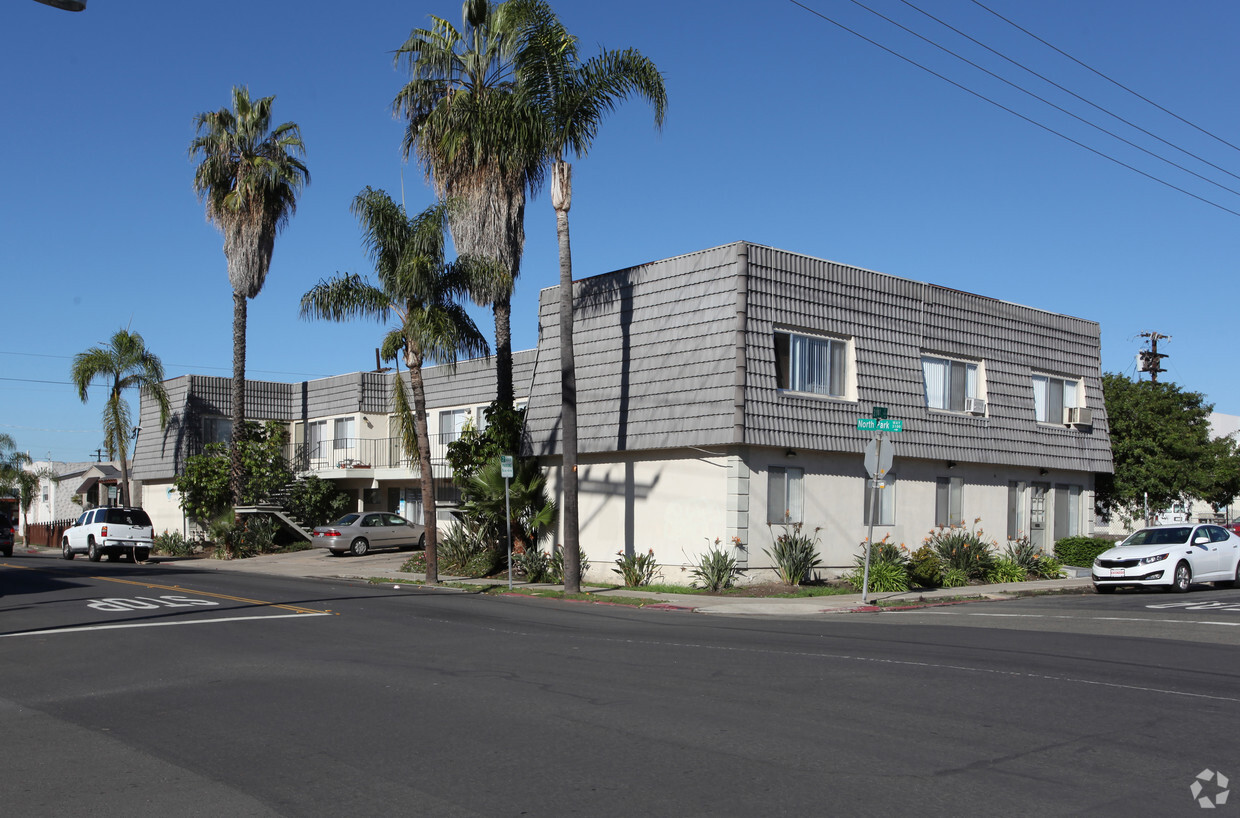 Primary Photo - North Park Apartments