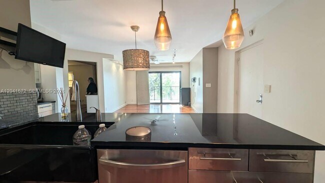 Foto del edificio - 900 River Reach Dr