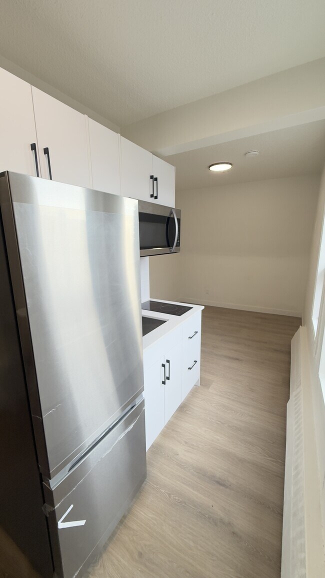 Building Photo - 62 Triller Ave