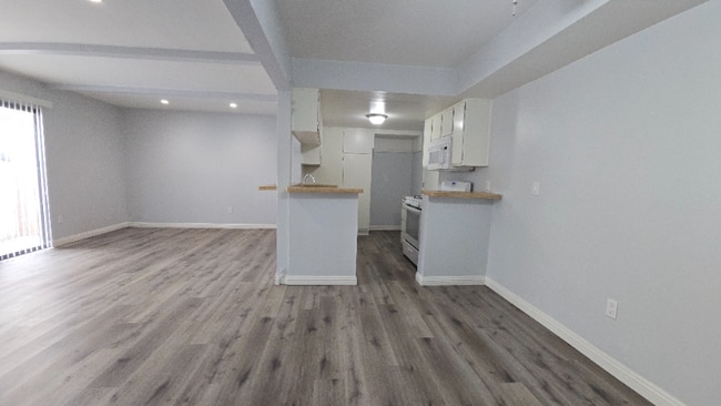 Photo - 2120 Delaware St Townhome