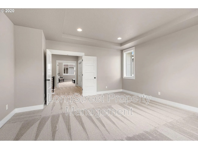 Foto del edificio - 4447 NW Woodgate Ave