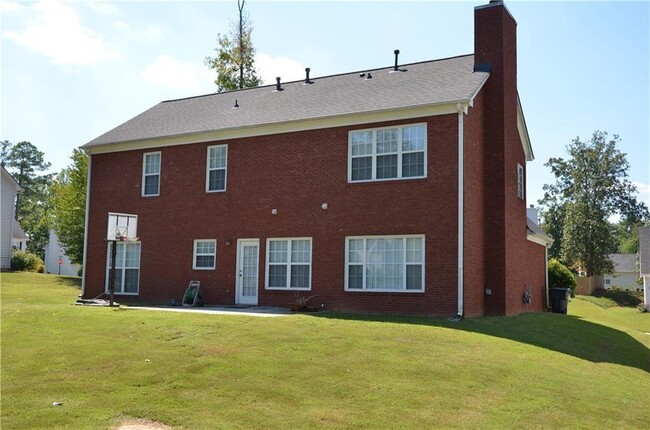 Building Photo - 1511 Hampton Woods Dr