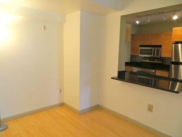 Foto del edificio - 82 Peterborough St