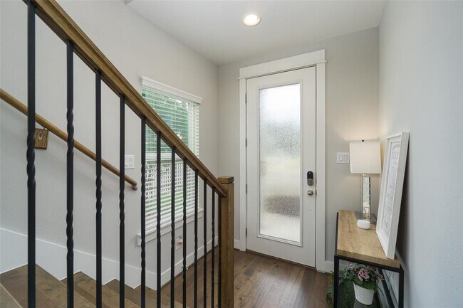 Foto del edificio - 702 Meadow St