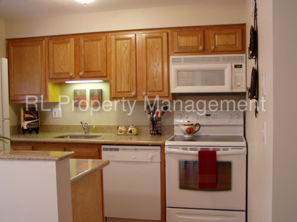 Building Photo - 3985 Brookshire Ct
