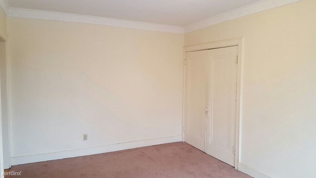 Building Photo - 2 br, 1 bath  - 108 Washtenaw Rd Apt 33