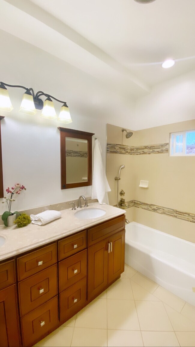 One of two full bathrooms - 1015 Hi Point St