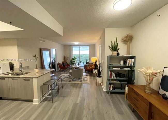 Foto del edificio - 2700 SW 27th Ave