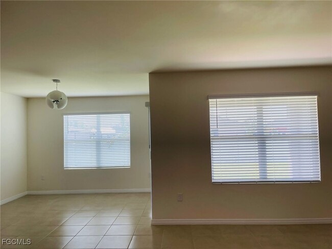 Foto del edificio - 2426 NW 19th Pl