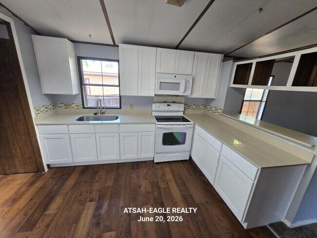 Foto del edificio - 824 Driftwood Ave