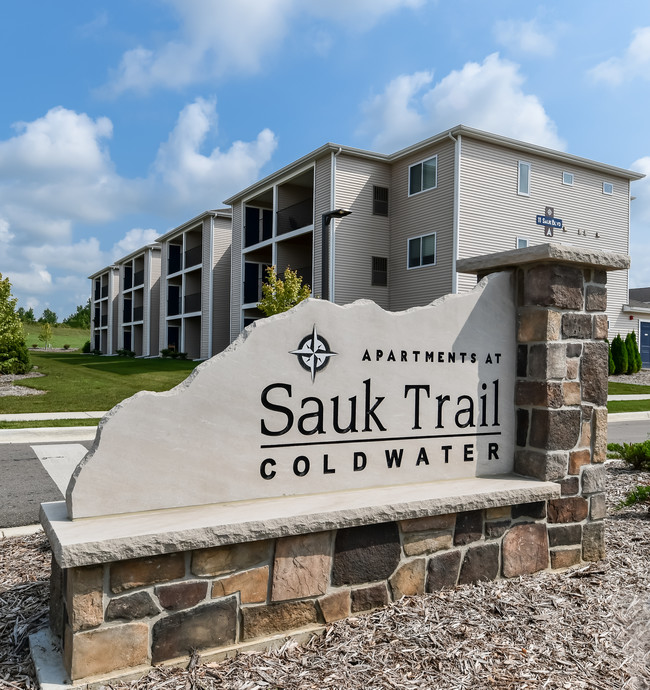 Foto del edificio - Apartments At Sauk Trail