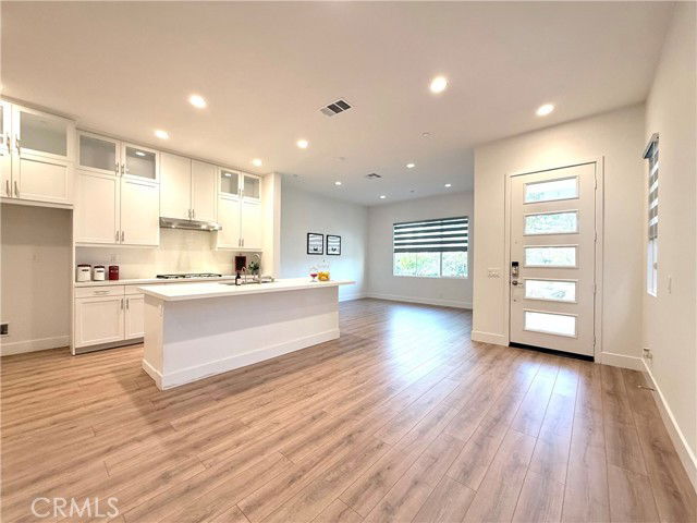 Foto del edificio - 273 Novel