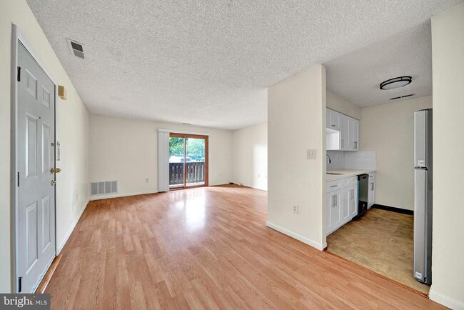 Foto del edificio - 601 Ravens Crest Dr