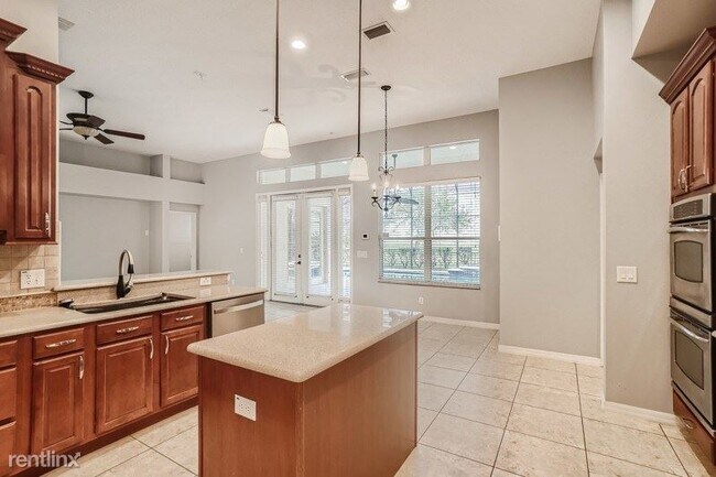 Foto del edificio - 5 br, 4 bath House - 929 Cavan Drive UNIT