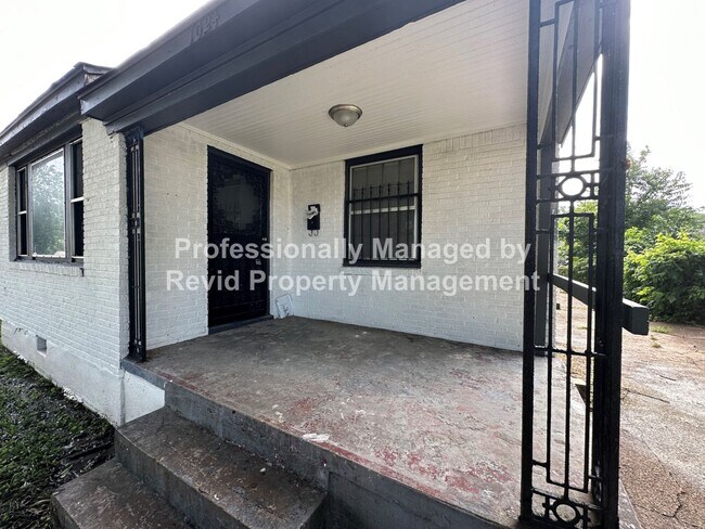 Building Photo - Section 8 Accepted!!