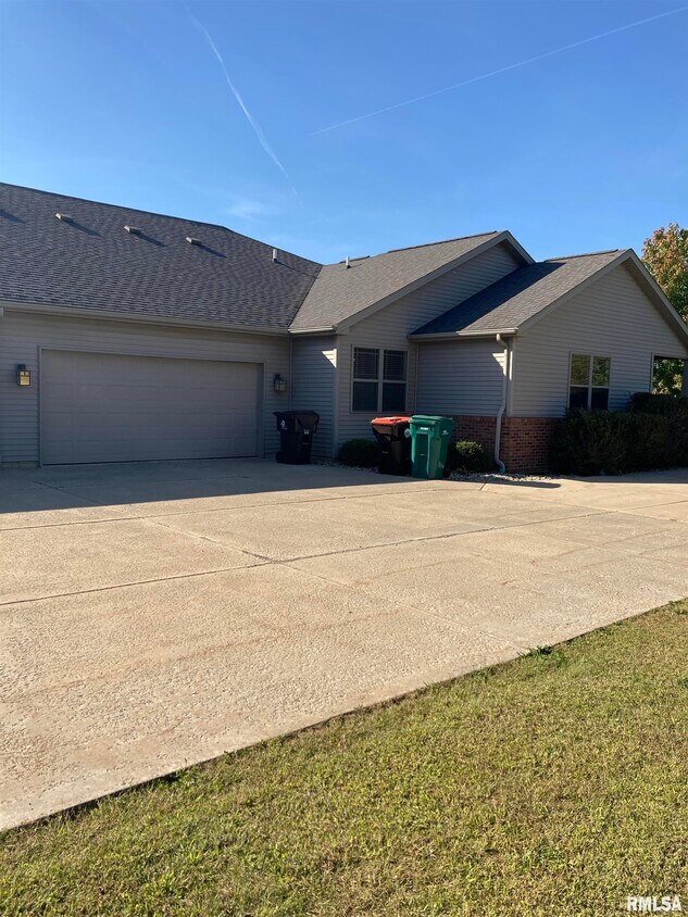 Foto principal - 5214 W Wood Sage Rd