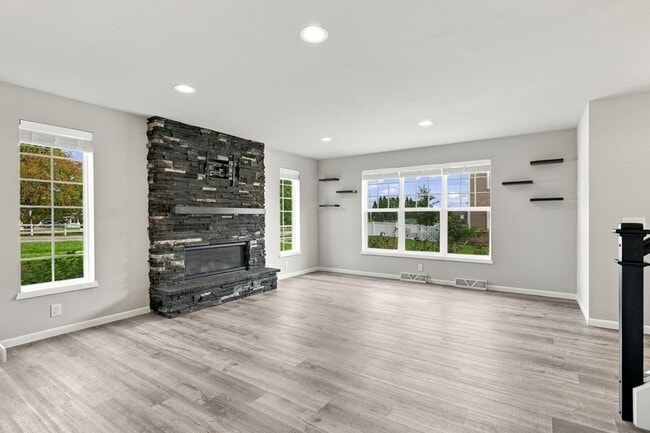 Building Photo - 6158 Driscoll Dr