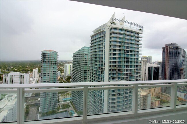 Building Photo - 1080 Brickell Ave