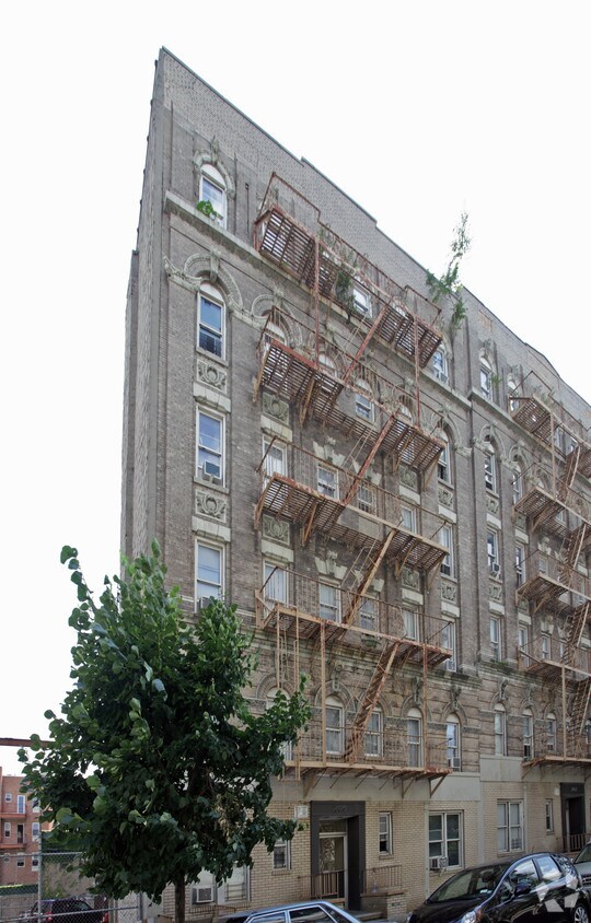 Building Photo - 264 S 1st St