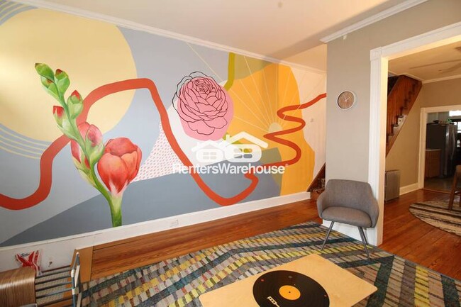 Photo - 305 W 31st St Townhome