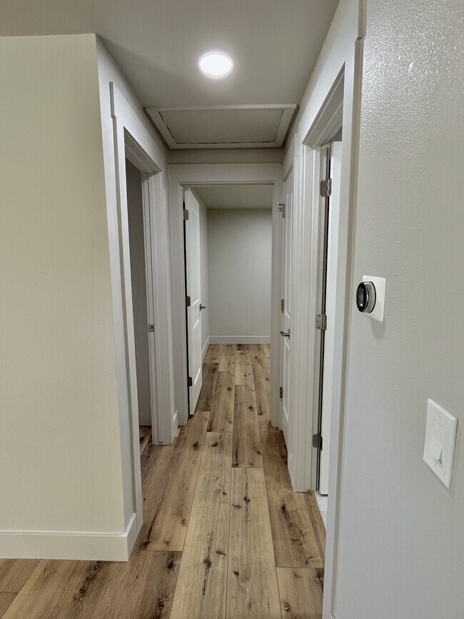 Building Photo - Taylorsville Single Family Home