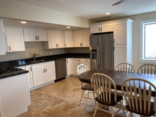 Foto del edificio - 4755 S 3100 W