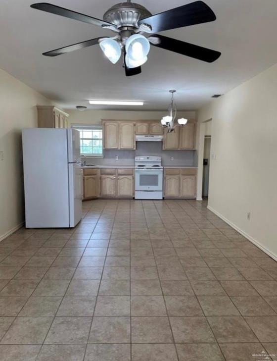 Foto del edificio - 1521 Oasis Dr