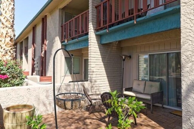 Foto del edificio - 4354 N 82nd St