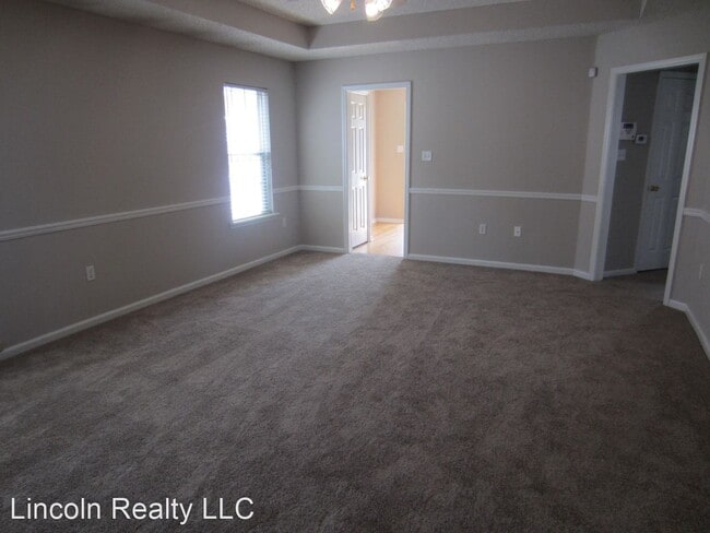 Building Photo - 3 br, 2 bath House - 3011 Asbury Circle*
