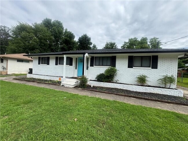 Building Photo - 1416 Vesta Ave