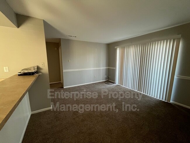 Photo - 6782 Quail Hollow Ct Apartment