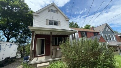 Building Photo - 2723 Merwyn Ave