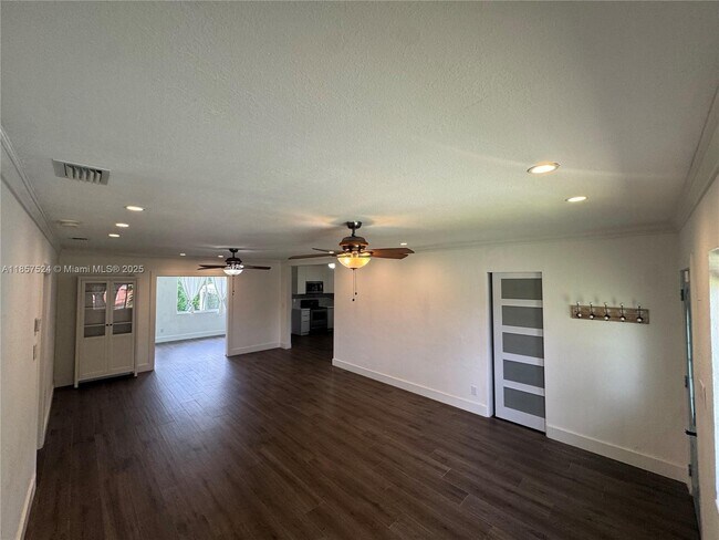 Building Photo - 6590 SW 21st St