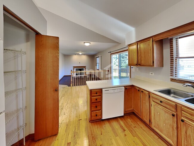 Foto del edificio - 24058 W Heather Ct