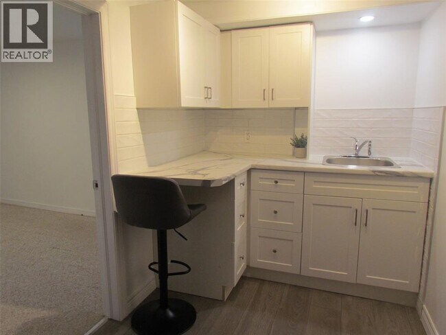 Photo du bâtiment - 1097 McDougall Ct