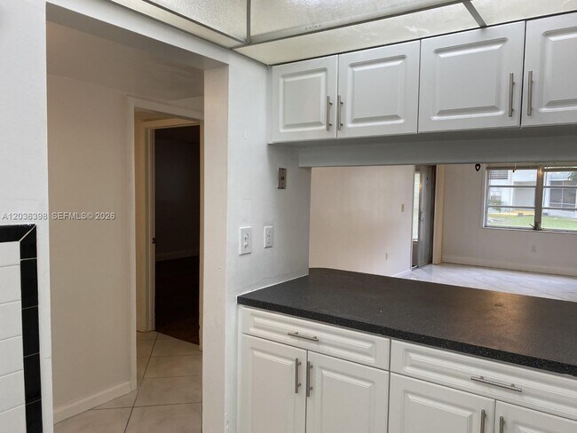 Foto del edificio - 6507 Winfield Blvd